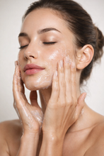 Carica l'immagine nel visualizzatore di Gallery, GEL DETERGENTE PURIFICANTE VISO CON ACIDO SALICILICO
